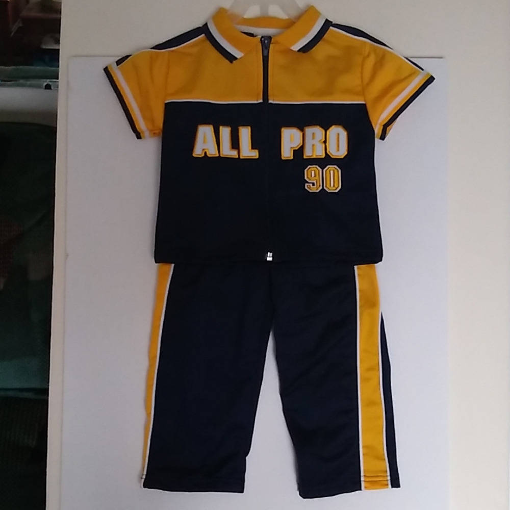 Two pace outfit (New) tags are missing